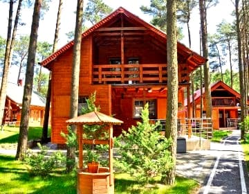 Cztery Pory Roku to zespół komfortowych i ocieplanych domków letniskowych