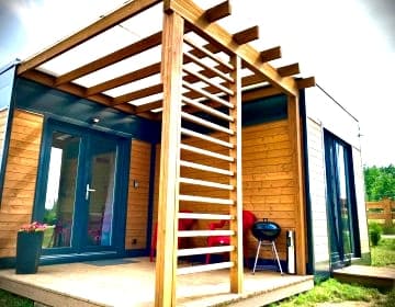 Cisy Resort II - idealny dla gości ze zwierzętami, ogrodzony teren na wyłączność