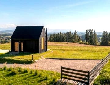 PrzyStań nad Listepką domek nowoczesna stodoła z widokiem na Tatry, Gorce i Pieniny