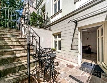 Studio Four - prywatne wejście i taras w Centrum Sopotu