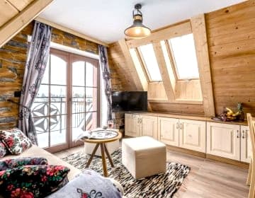 Hej Giewont , Apartament ze Skosami