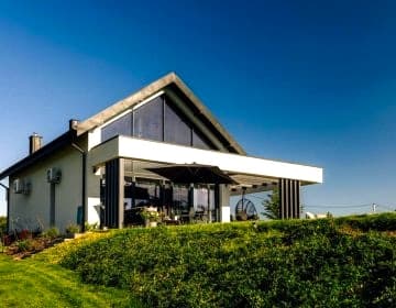 Kalwa Lake House - dom nad jeziorem z prywatnym pomostem i jacuzzi oraz sprzętem wodnym