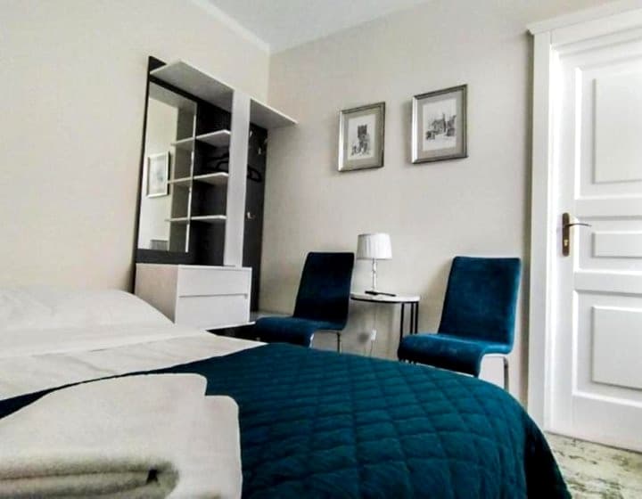 Apartamenty i pokoje gościnne KOŁODZIEJÓWKA