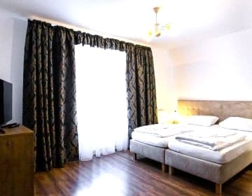 Gold Rooms