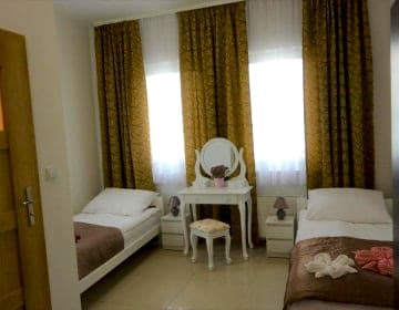 Hostel Wólka Kosowska z prywatnymi łazienkami