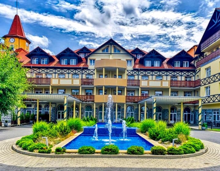 St Lukas Medical & SPA
