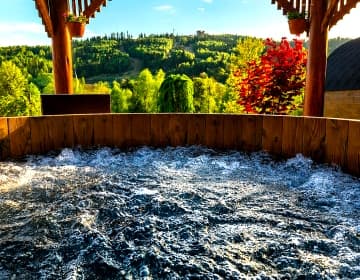 WILLA KSIĘŻÓWKA - Wyjątkowa lokalizacja – cisza, natura i bliskość centrum.