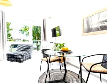 Apartament UKIEL PARK 30 przy Plaży Miejskiej - klimatyzacja,free parking,FV