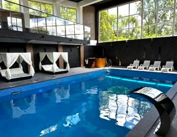 WRZOS resort & wellness