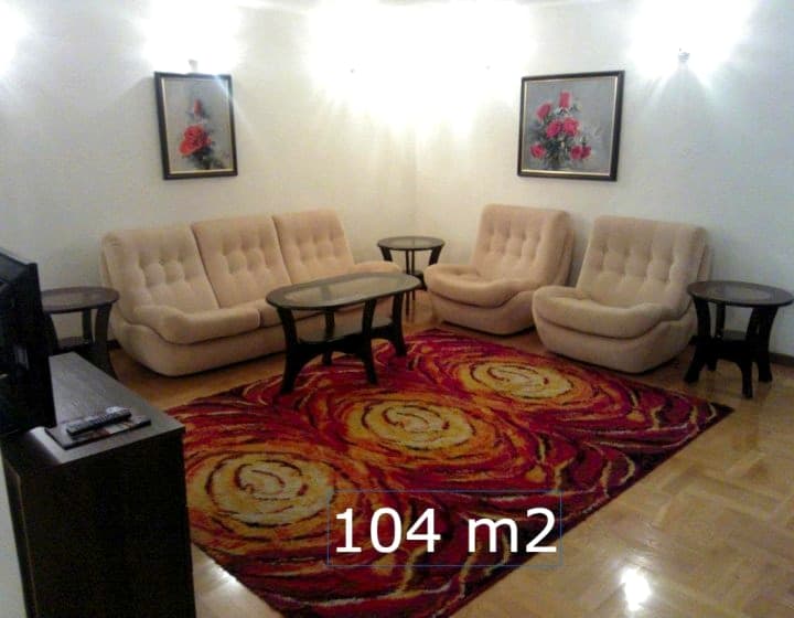 Apartment Nowiniarska near the Old Town