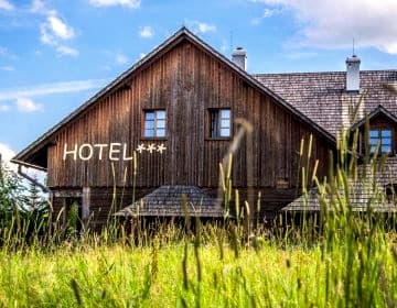 Karczma Regionalna Hotel GOŚCINNA CHATA