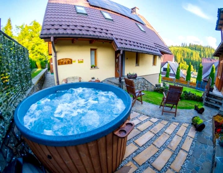 Bylinkowa Chata Jacuzzi & Sauna