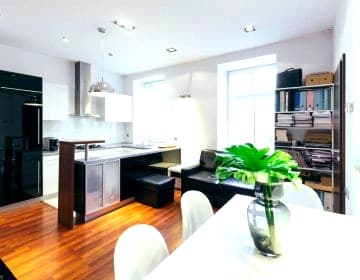 Apartment In The Strict City Centre