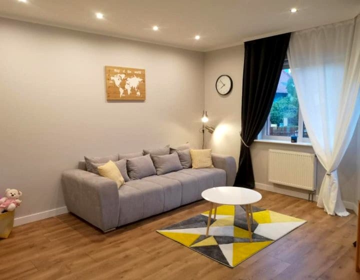 Green Yew Apartment