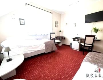 BREEZE Guest House