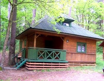 Domek Letniskowy nad jeziorem.