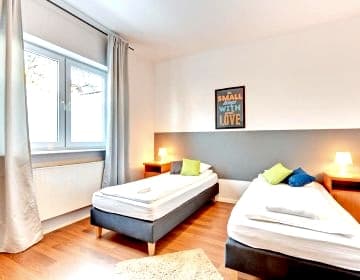 Nice Rooms - Wi-Fi, TV, Parking