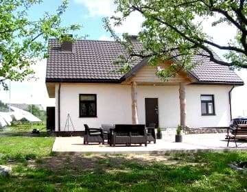 DOM PIOTRA. Samodzielne apartamenty w komfortowym domu z dala od zgiełku