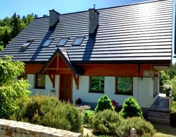 Komfortowy dom wakacyjny dla 8 osób z sauną, kominkiem i widokiem na góry