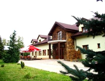 Ośrodek Stary Młyn. Pokoje, domki, apartamenty. 