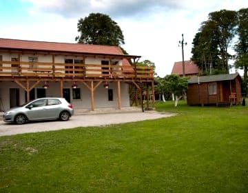 Dom Wczasowy Dogoda z własnym pomostem do jeziora, sprzęt wodny i do grillowania