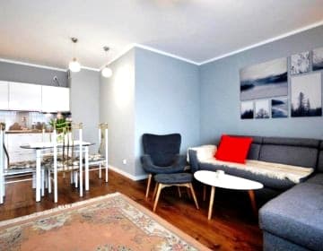 Apartament JARZĘBINA z balkonem. Pełen komfort dla 4 osób. 250 metrów  od morza 