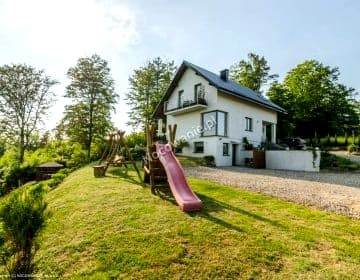 Dom Na Wzgórzu , widok na las. Dla rodzin z dziećmi,  Apartamenty rodzinne 