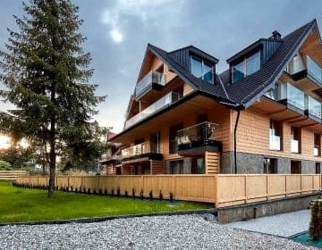 Tatra Square Apartments