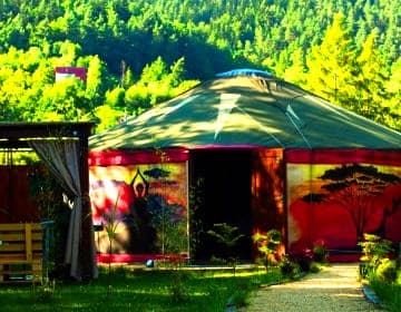 Aloha Glamp - Luksusowe jurty z prywatnym jacuzzi 