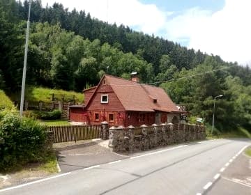 Apartament Chata pod lasem dla 9 osób z widokiem na Góry Sowie