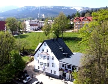 Lawendowy Dworek Pensjonat i Restauracja