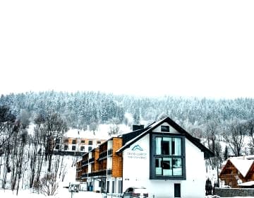APARTAMENTY I APARTHOTEL POD STOKIEM 