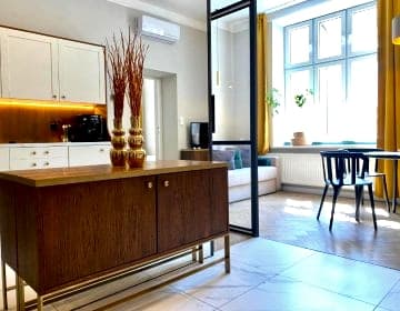 Faust Apartment