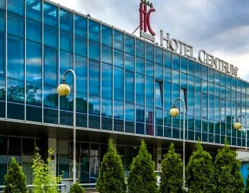 Hotel Centrum Business****