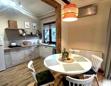 Przytulny apartament u podnóża Wielkiej Sowy 