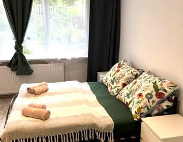Przestronny apartament w centrum, blisko plaży 