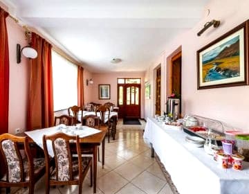 Willa Szarotka B&B - noclegi ze śniadaniami - kameralny pensjonat