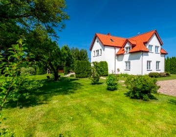 Dom Gościnny Asia. Ogród, altana z grillem, parking, pokoje z łazienkami