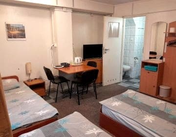 "Pokoje gościnne - Słomkowscy". Noclegi w centrum Łodzi w przystępnej cenie. 