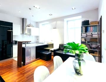 Apartment In The Strict City Centre