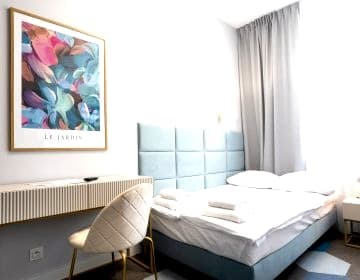 Moon ApartHotel