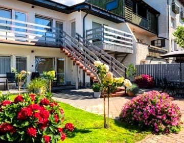 Willa Bliźniak 2 pokoje i apartamenty z wyżywieniem, blisko plaży