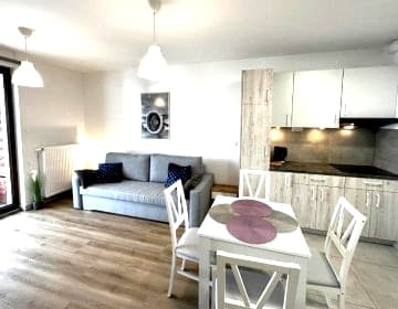 Apartament Lotnisko Chopina 4
