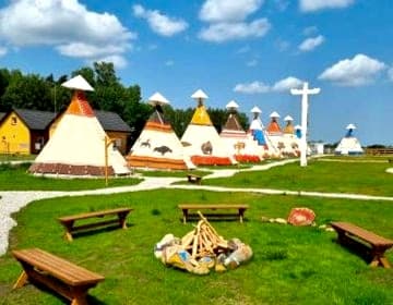INDIANA CAMP przy SUNTAGO PARK