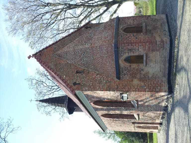 Kołobrzeg - Budzistów, zabytkowy kościół