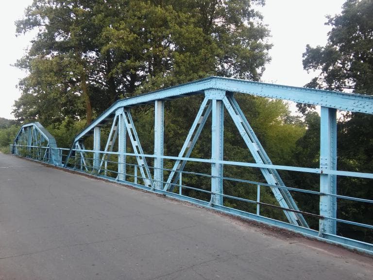 Wzdłuż trasy S8