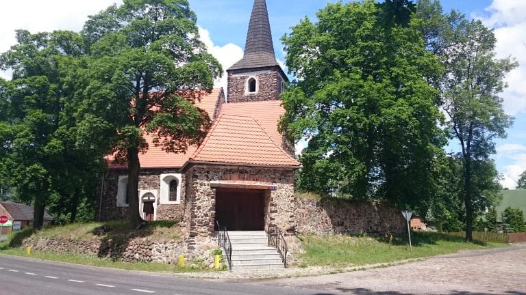 Piaski -Świdnica-Ochla-Jeleniów-Niwiska--Kaczenice-Piaski