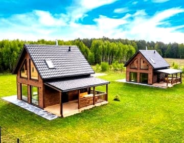 Rumiane Chatki - Całoroczne Domki z Balią / Jacuzzi i Basenem