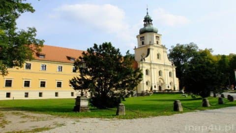 Pocysterski zespół klasztorny