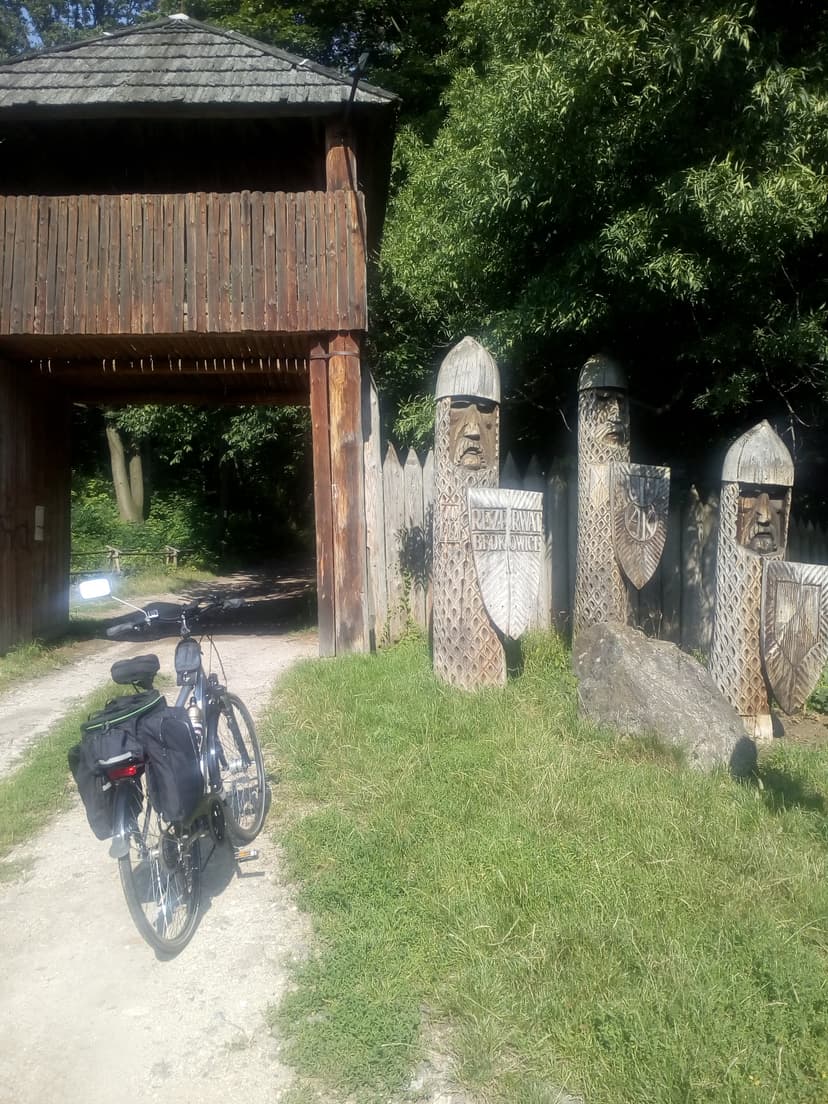 Ząbkowice- Sobótka- Ząbkowice